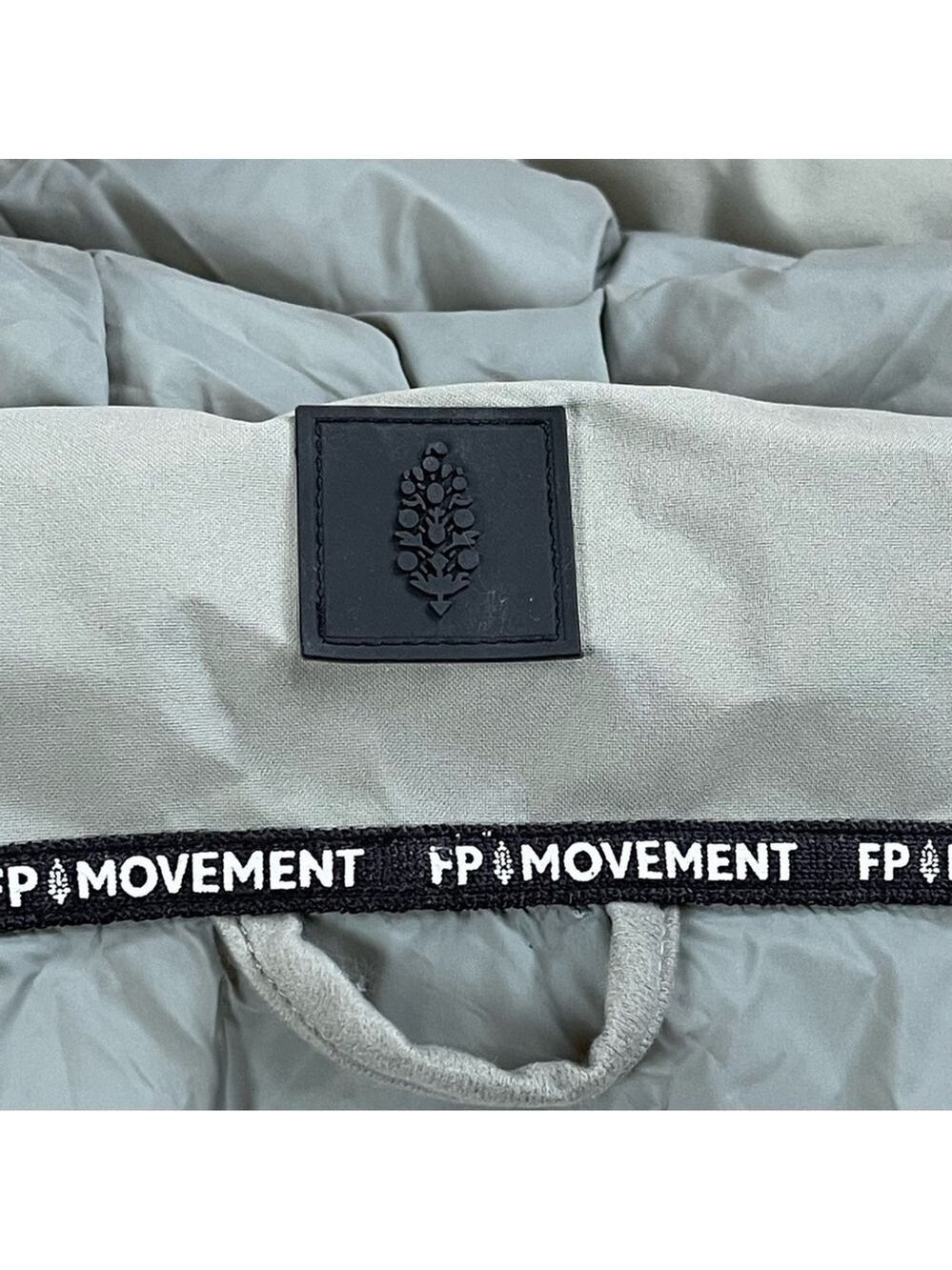 Free People Movement All Prepped Ski Snow Quilted Puffer Jacket Insulated Sz M - Picture 15 of 16